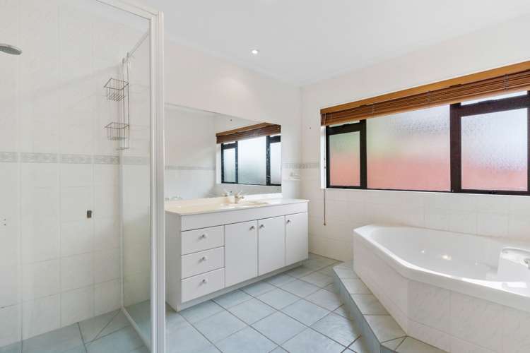 7 Isaac Place East Tamaki Heights_14