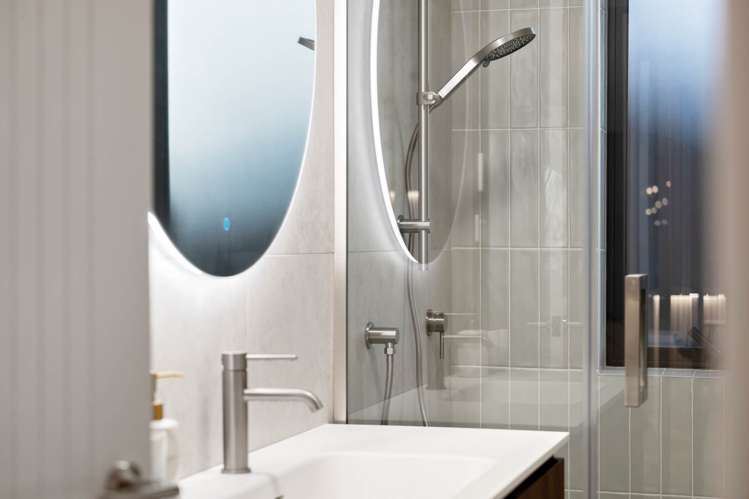 242E West Hoe Heights Orewa_18