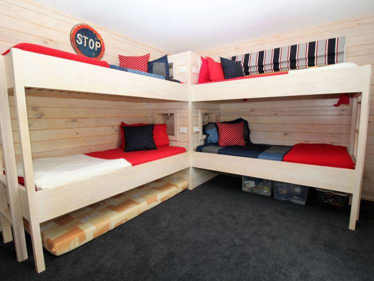 2 Cheeseman Terrace Castle Hill_7