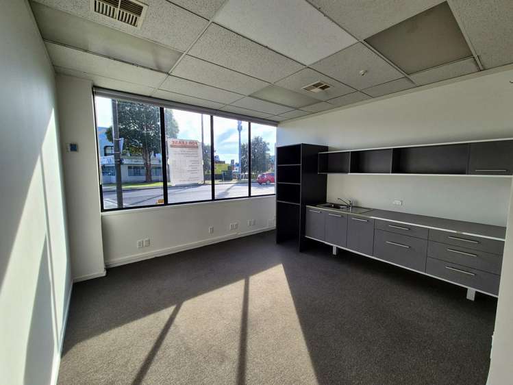 Level 1/3053 Great North Road New Lynn_9