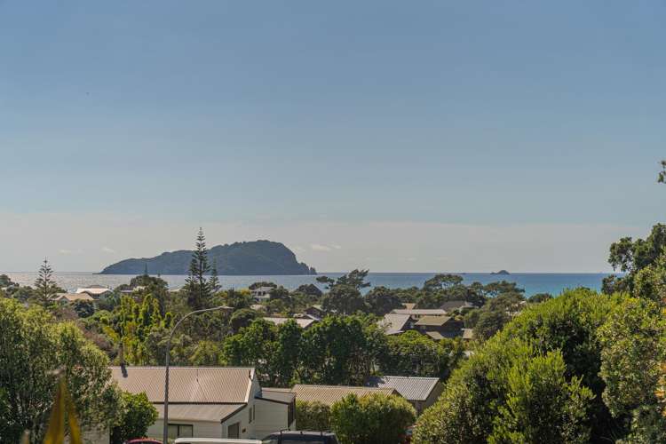 36a and 36b Mount Ave Pauanui_5