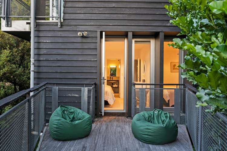 61 Victoria Road South Onetangi_6