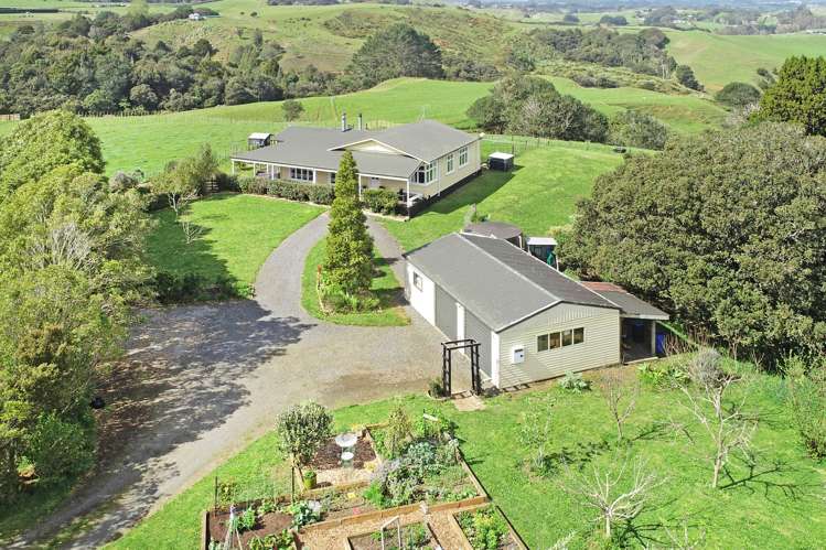 295 Settlement Road Puni_17