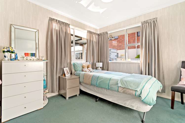 6 Colwill Road Massey_18