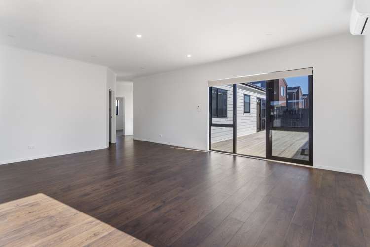 6 Castlepoint Avenue Takanini_6