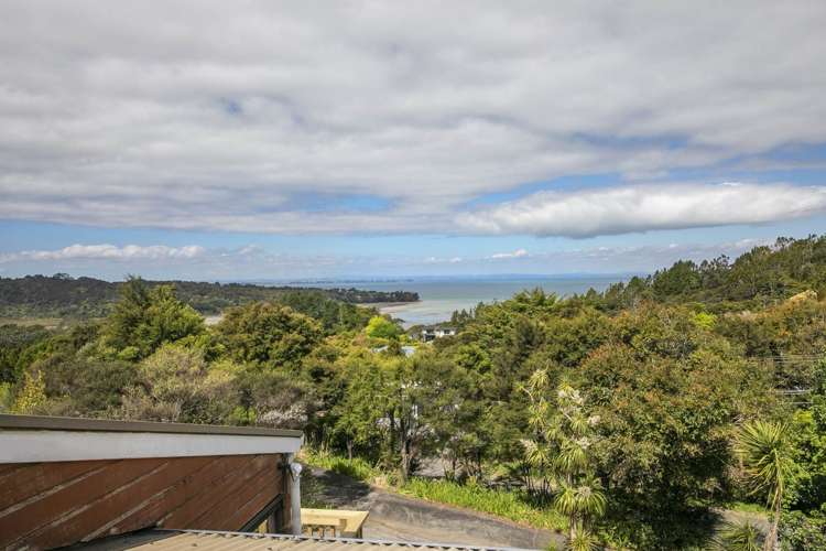 42 Rauhuia Crescent Parau_2