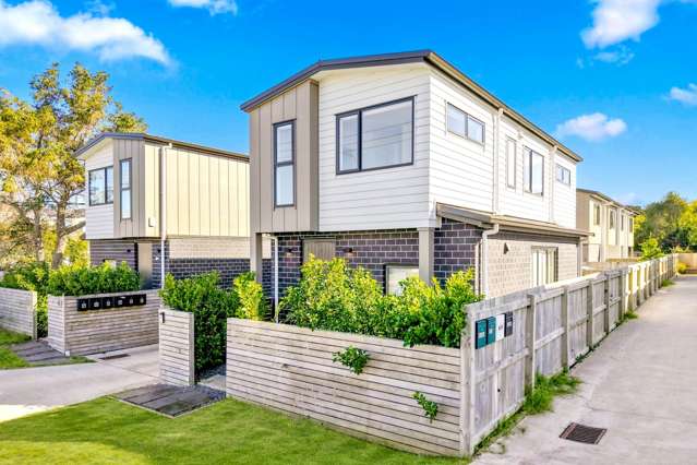 Near New, Modern Living, Prime Location