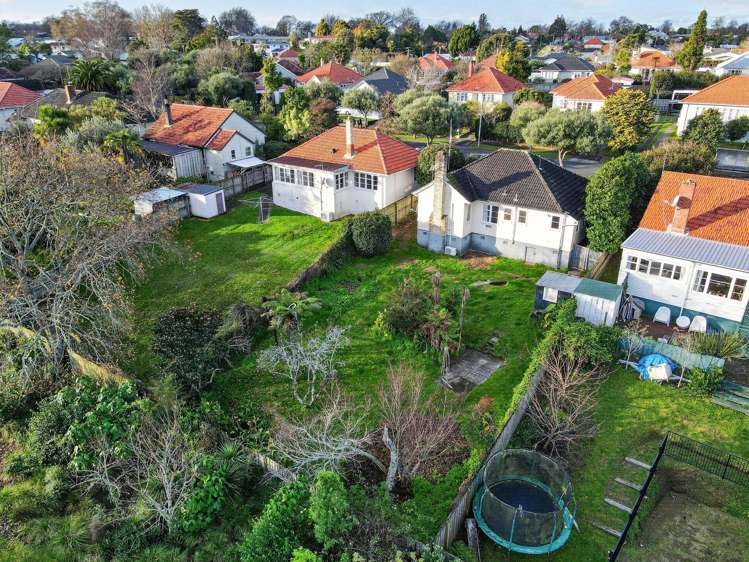 25 Bledisloe Terrace Hamilton East_11