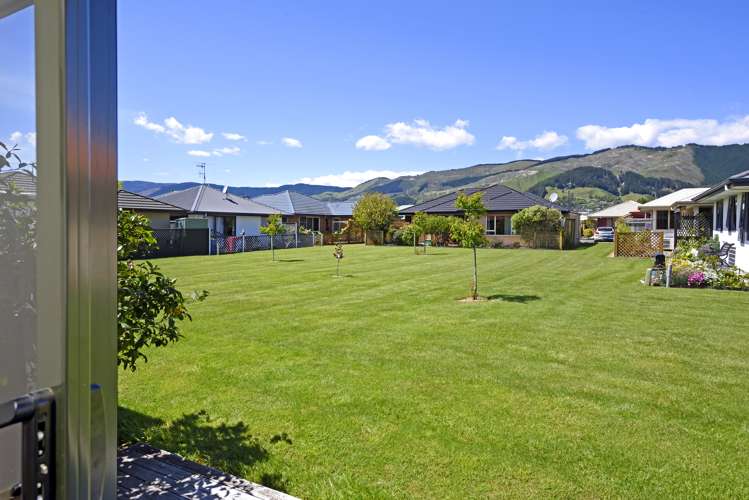 7 Ivy Crescent Richmond_11