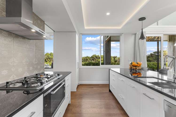 20 Stevensons Crescent Albany Heights_11