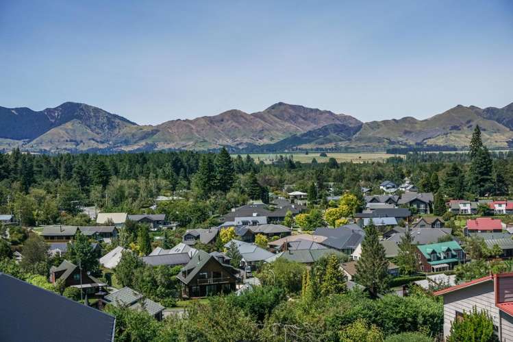 22 Chalet Crescent Hanmer Springs_29