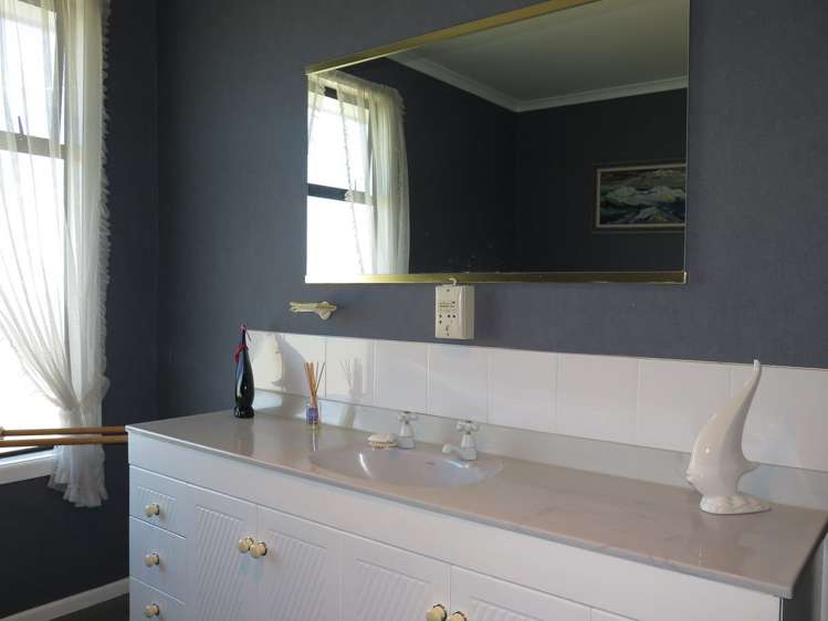 28 Marchwiel Street Marchwiel_21