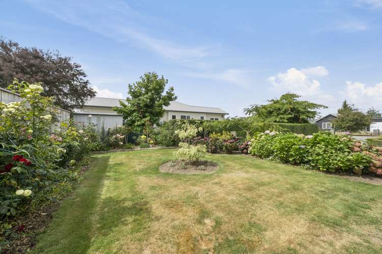 9 Cherry Lane Martinborough_15
