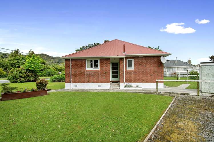 54 Thornycroft Avenue Epuni_10