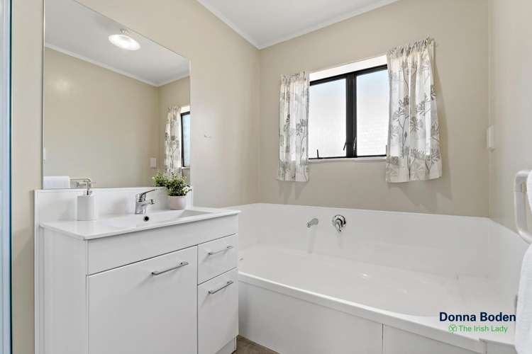 2/56 West Street Pukekohe_7