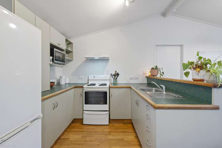 12 Pamir Place Welcome Bay_16