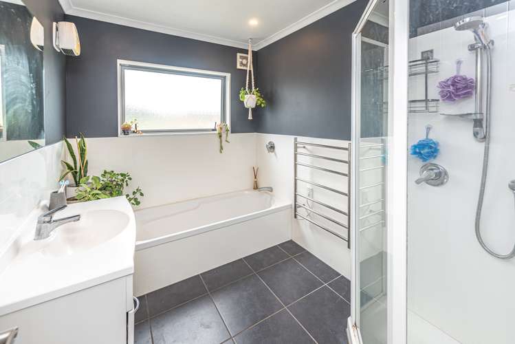 87 Wikitoria Road Whanganui Airport_12