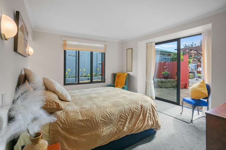 13 Edward Payton Grove Pukehangi_14