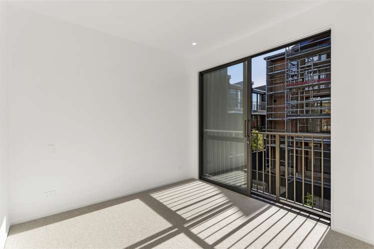 6 Silica Mews Stonefields_9