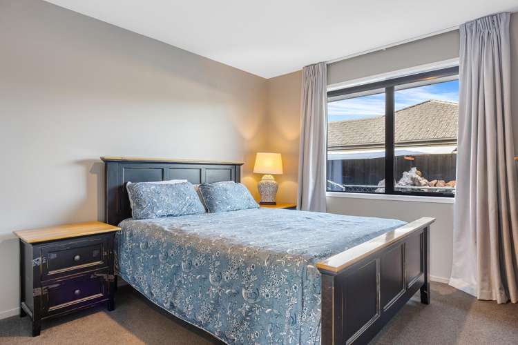 5 Earl Way Amberley_9