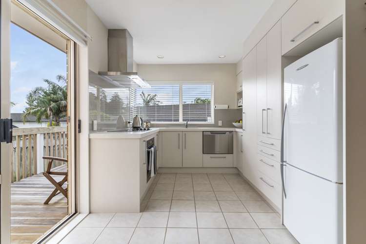 6 Lochend Place Highland Park_10