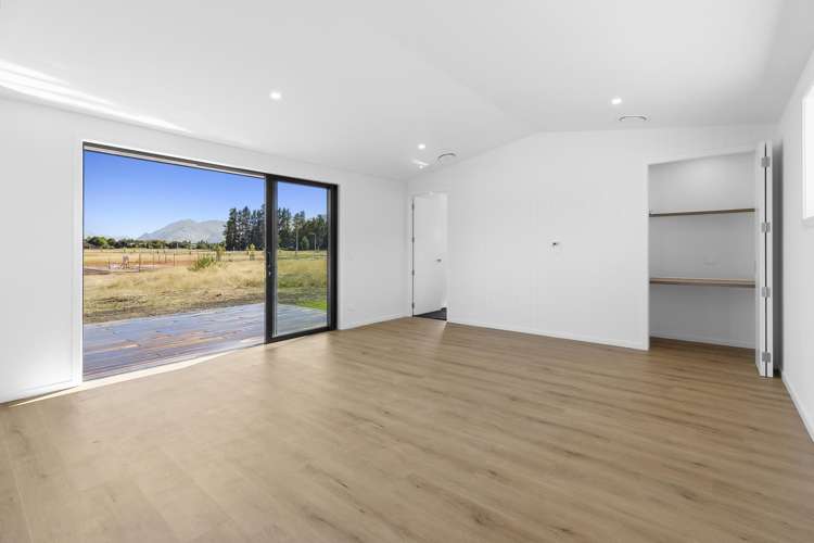 37 Gillespie Street Lake Hawea_7