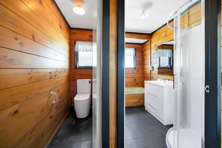 11 Heather Lea Hawera_17