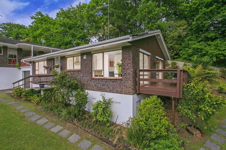 2/11 Mahuta Grove Northcote_13