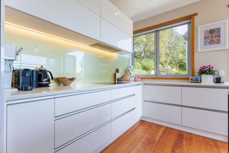 32 Lorna Irene Drive Raumati South_7