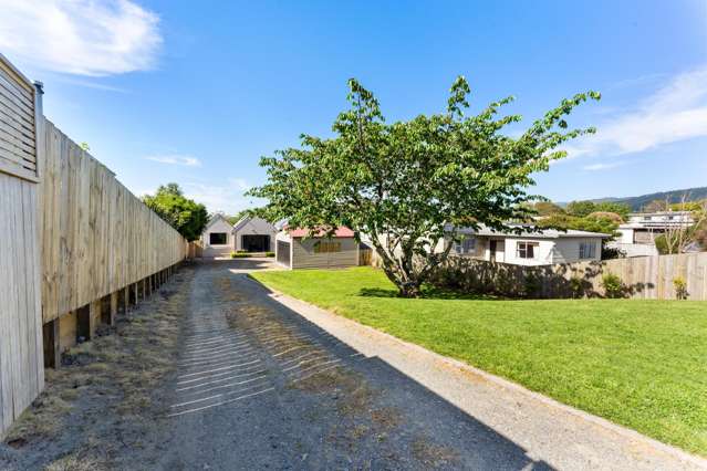 28 Kaka Road Raumati Beach_1