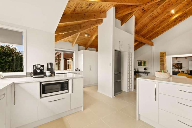 18 Burgundy Park Avenue Henderson_4