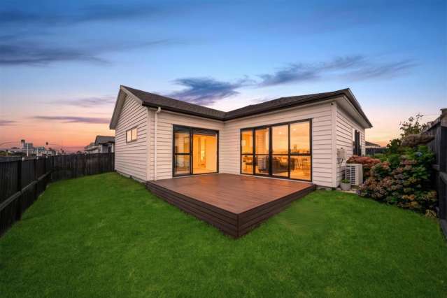 4 Plus 2 bedrooms with potential income.