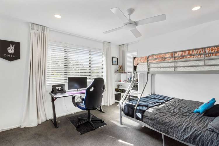 19 Pine Harbour Parade Beachlands_24