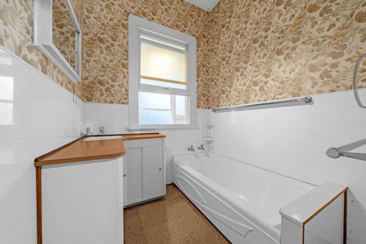 590 Mount Albert Royal Oak_22