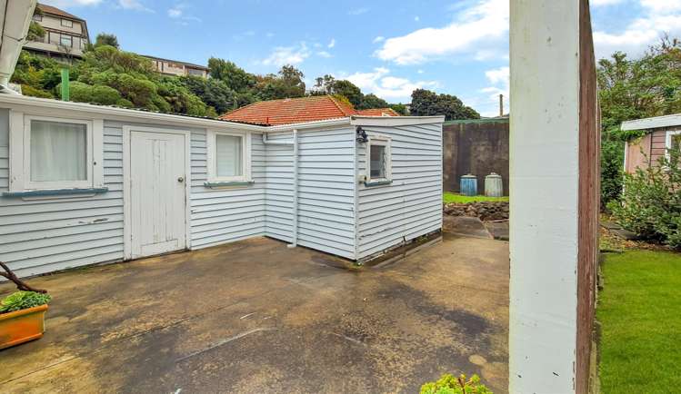 529 Broadway Strathmore Park_12