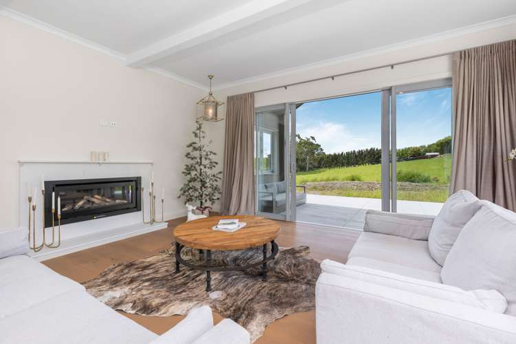 4 Myra Evelyn Grove Dairy Flat_12