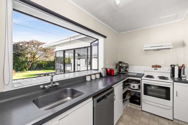 71 Harold Holt Avenue Onekawa_2