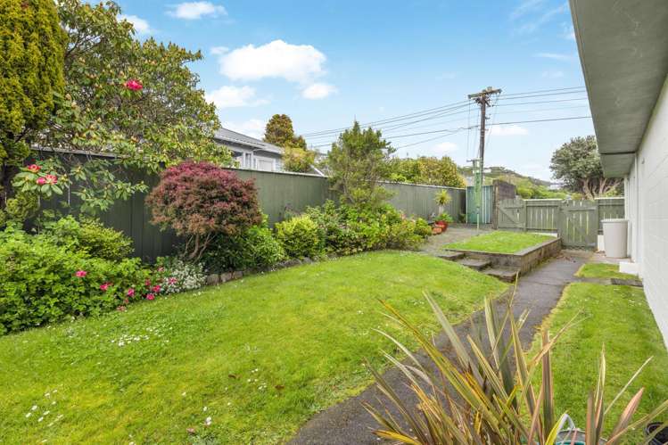 2/17 Lewer Street Karori_17