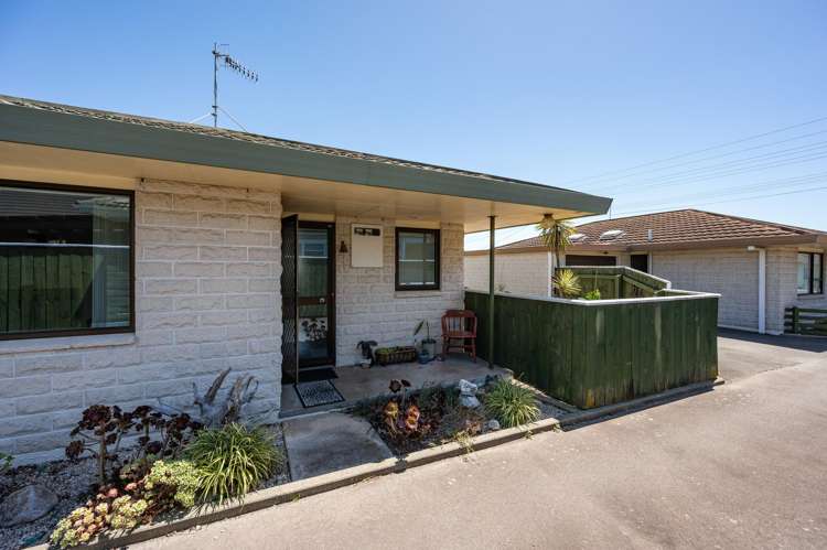 2/14 Marsden Road Stoke_2