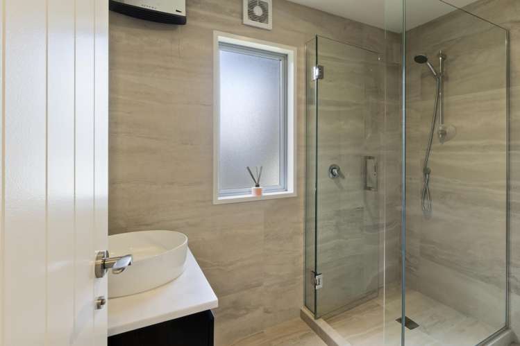 75 Hensman Road Queenstown_26