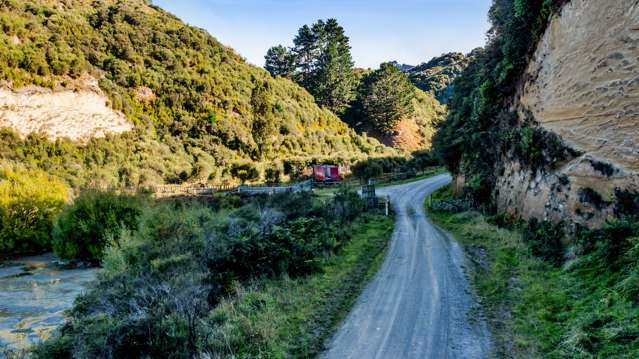 1519 Tangahoe Valley Road Hawera_3