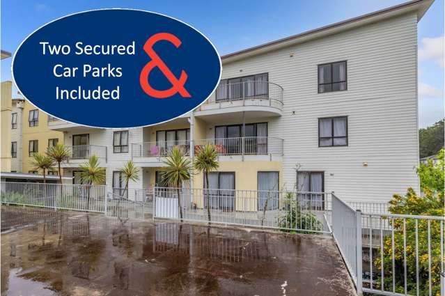 Flat Bush, 2 bedrooms. 2 Bathroom with 2 garag...