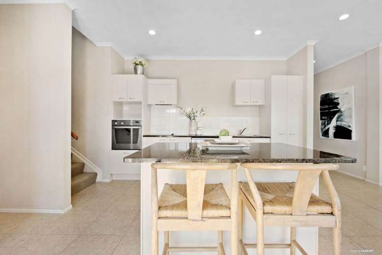 82 Skip Lane East Tamaki_5