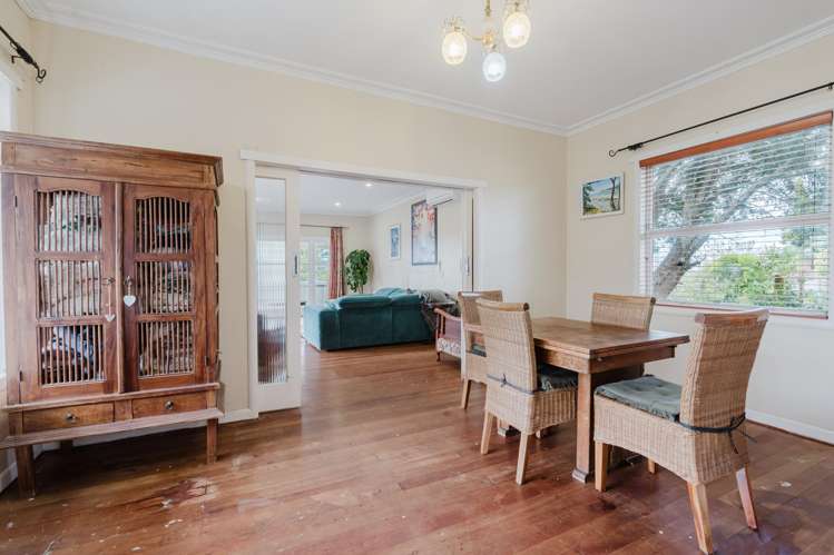 114 Tuhikaramea Road Dinsdale_12