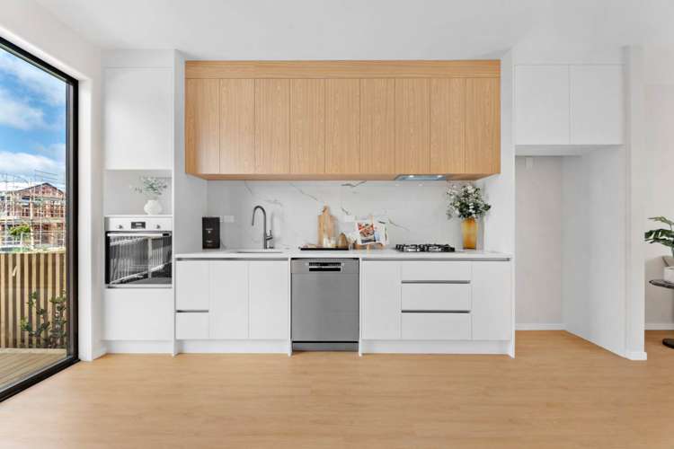 195 Henwood Road Westgate_1