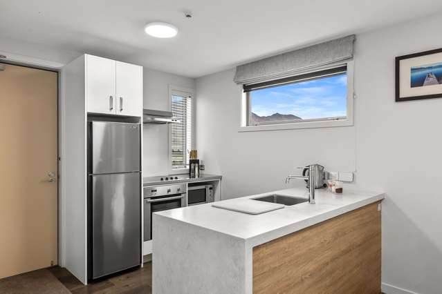 208/29 Warren Street Wanaka_4