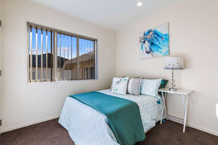 8b Kinross Street Blockhouse Bay_14