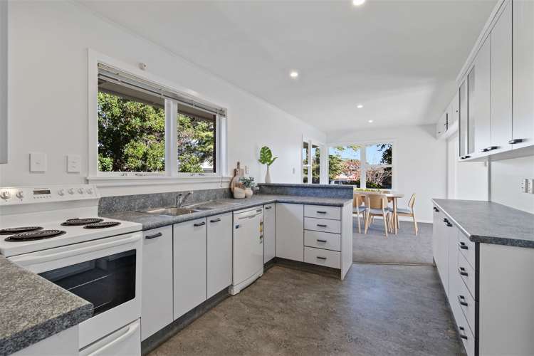 98 Teesdale Street Burnside_7