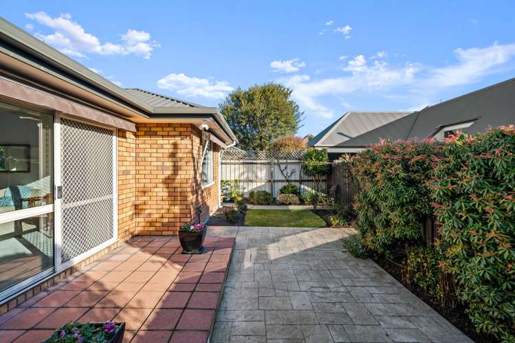 2/15 Withells Road Avonhead_16