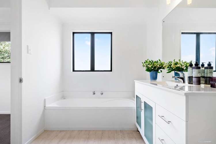 10 Alta Terrace Flat Bush_8